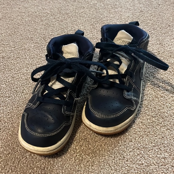 Boys Air Force ones Nike shoe - Picture 2 of 2